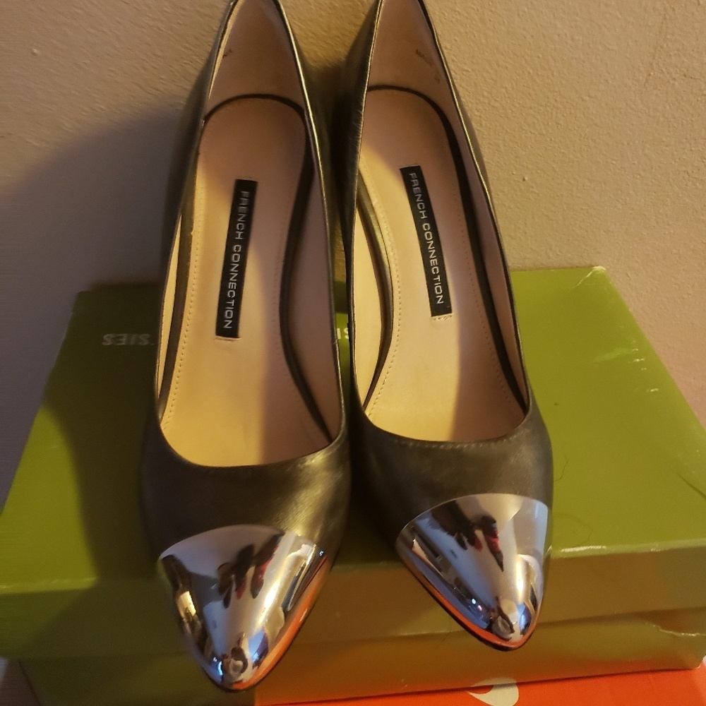 Ladies shoes